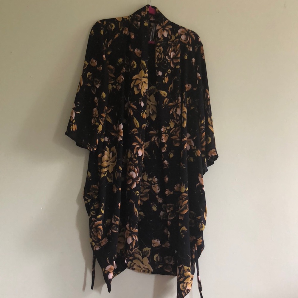 Melissa McCarthy Seven7 Floral Print Kimono 1X